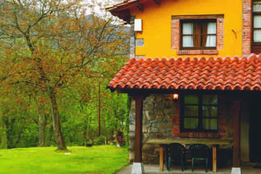 La Rotella, Calma Al Lado De Cangas De Onis Luaran gambar